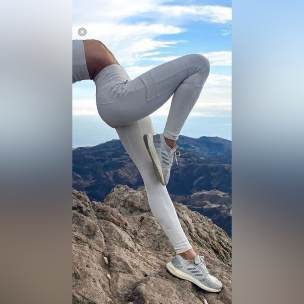 Alo | High-Waist Cargo Legging